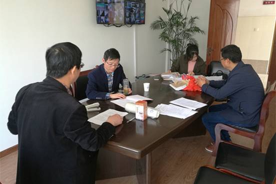 教育局纪检监察组开展学校基金运行情况现场督查_副本
